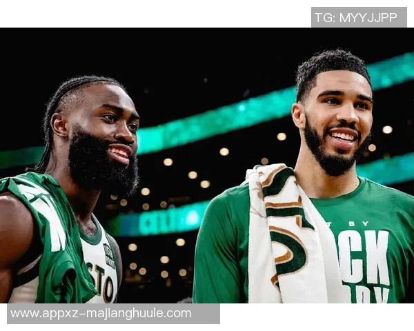 布朗称赞塔图姆积极参与客场比赛展现出色团队精神 布朗称赞塔图姆积极参与客场比赛展现出色团队精神