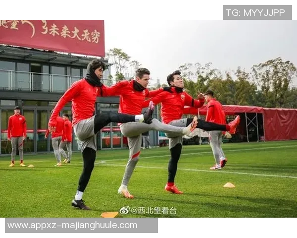 海港队将于明年1月中旬集中训练并对球员合同进行全面评估 海港队将于明年1月中旬集中训练并对球员合同进行全面评估