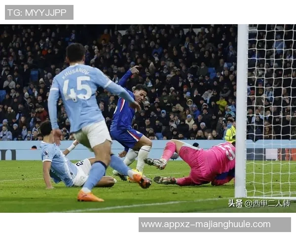 切尔西训练基地泳池警报误响球员们紧急撤离引发关注 切尔西训练基地泳池警报误响球员们紧急撤离引发关注