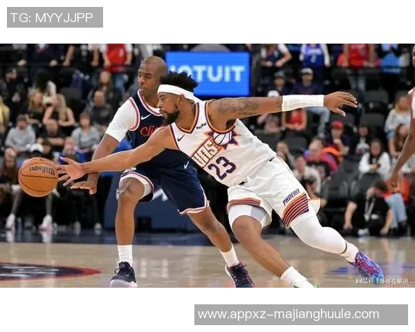 快船队飞往多伦多遭遇航班延误近十小时球员心情受影响